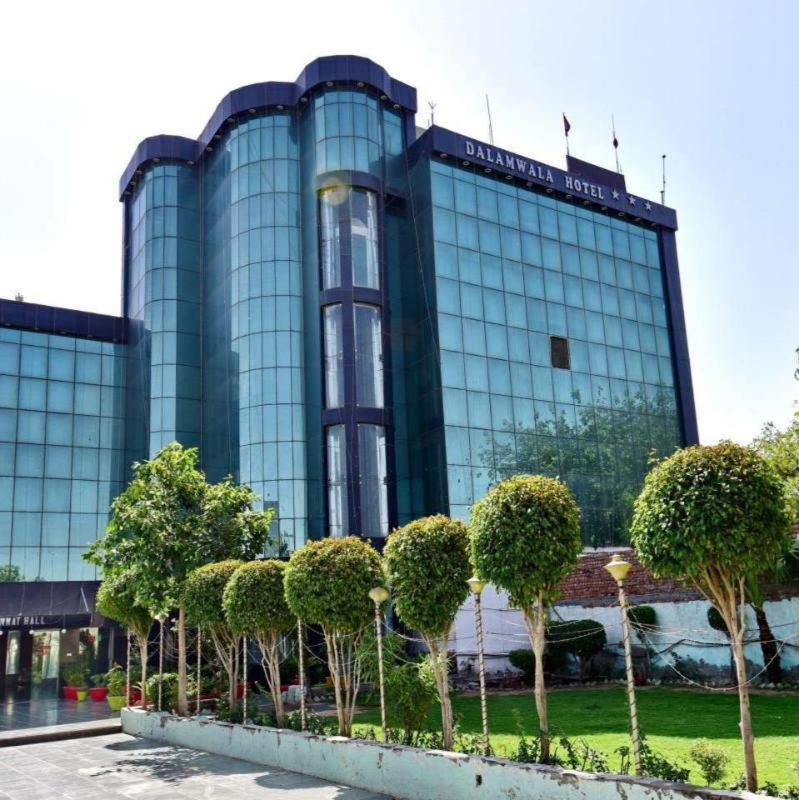 Dalamwala Hotel Jind Exteriér fotografie